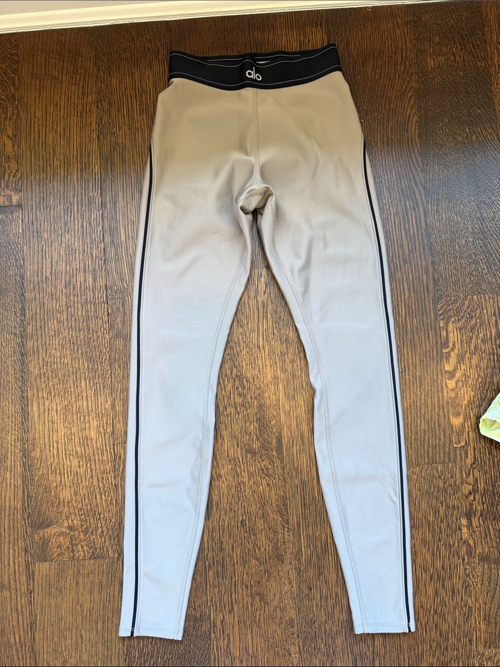 Alo Yoga Women's Airlift High-Waist Suit Up Legging Taupe Size M